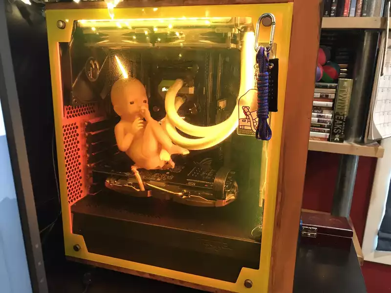 A toy baby is now available for the "Death Stranding" PC build.