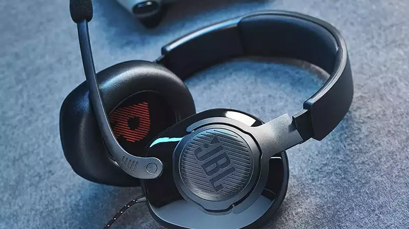 JBL's Quantum 300 gaming headset is now only $60