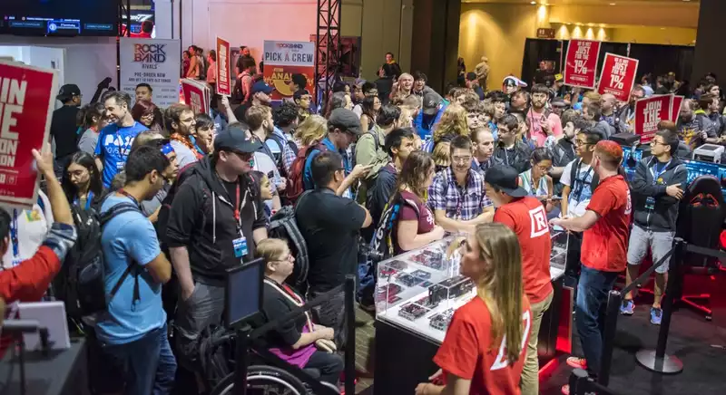 PAX, this year a non-stop online event for 9 days