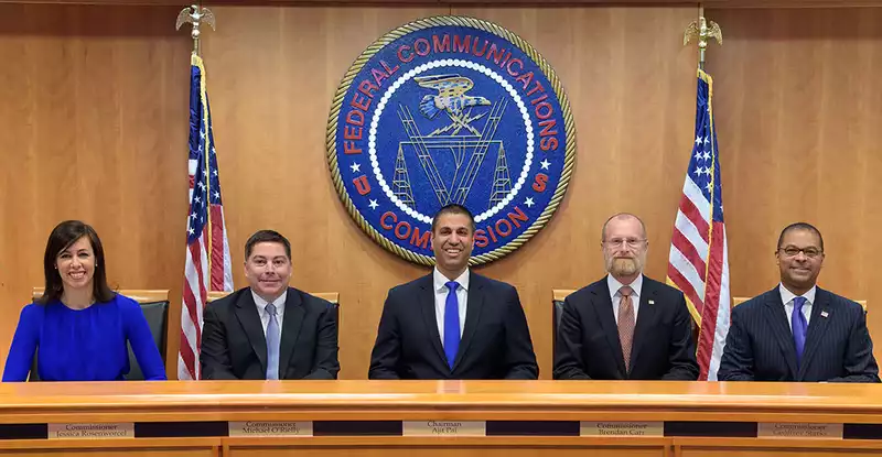 FCC Commissioner Calls FCC's Own Broadband Availability Report Bullshit