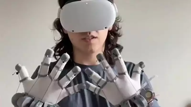 Admiring Tony Stark, creates tactile VR glove with only $22 in parts