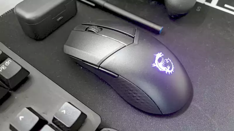 MSI Clutch GM41 Wireless Gaming Mouse Review