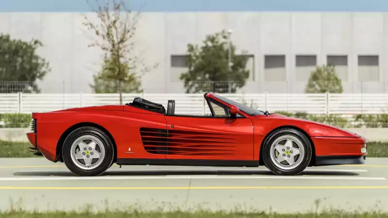 Outrun Ferrari to be auctioned.