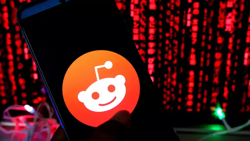 Reddit is down (update: appears to be back up)