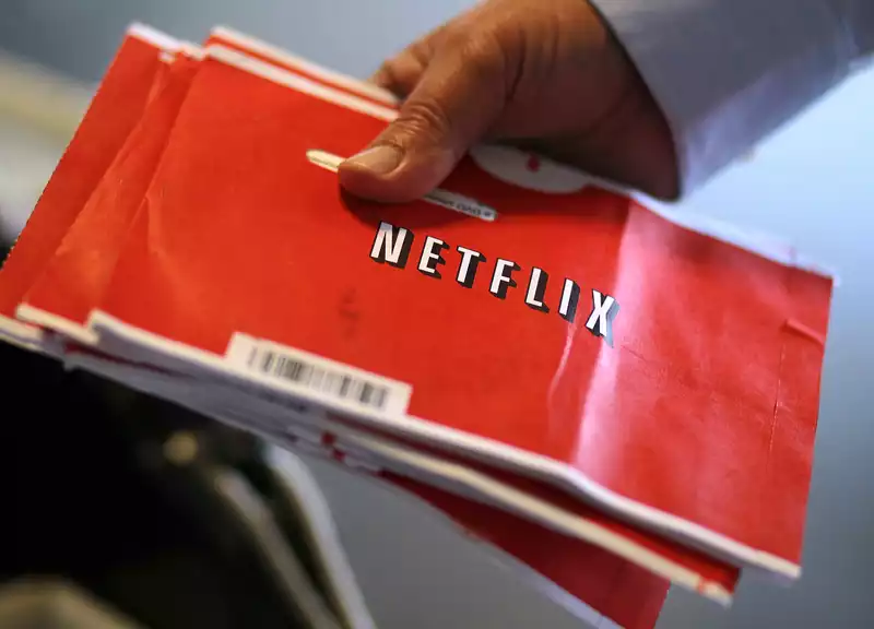 Netflix Finally Stops Mailing DVDs This Year