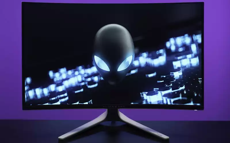 Alienware's New 32" 4K 240Hz OLED Gaming Monitor Is Made of Pure Want